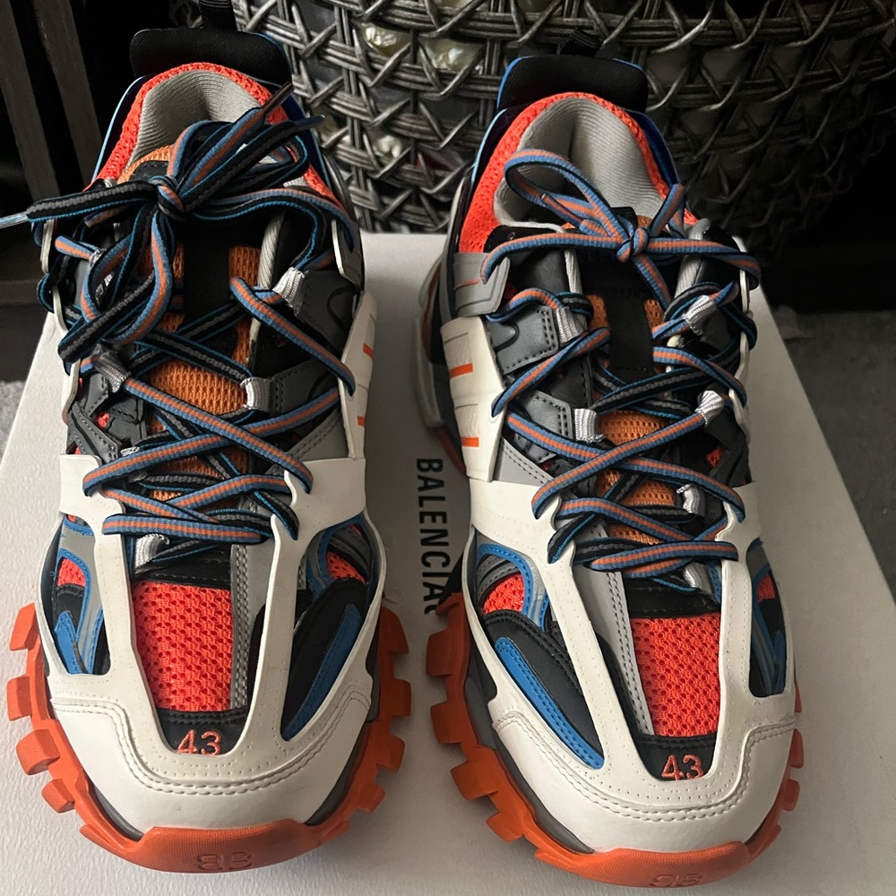 Men balenciaga sneakers tracks